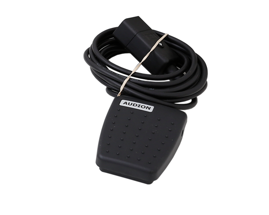 Scelleuse motorisée Magneta (MGM) et électrique à pédale - Pédale de commande Audion pour démarrer le cycle de soudure tout en gardant les mains libres pour guider votre produit entre les barres de soudure. Construction robuste pour un conditionnement sans effort et une utilisation facile et durable. Compatible avec les modèles Audion Magneta Motorized (MGM) et Power Sealer.