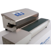 Motorized conveyor for Contimed - Optimize product support with the motorized conveyor belt with stainless steel input plate. The conveyor belt is flat, smooth and designed for easy cleaning, optimizing hygiene.