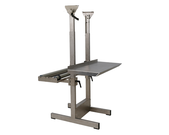 Support pour Audion ISM - Support pratique et solide pour le montage de l'Industrial Sealmaster (ISM).
Permet d'ajuster l'angle de soudure des barres de soudure pour sceller des sacs volumineux dans une position plus verticale. Idéal pour les produits où une plus grande flexibilité est requise, comme par exemple pour emballer des articles plus volumineux ou en l'absence d'espace de table approprié. Faire fonctionner l’ISM depuis un support signifie optimiser les performances de conditionnement et plus d’ergonomie pour l’opérateur. Remarque : la table support de sac et le support de rouleau de film doivent être commandés séparément.